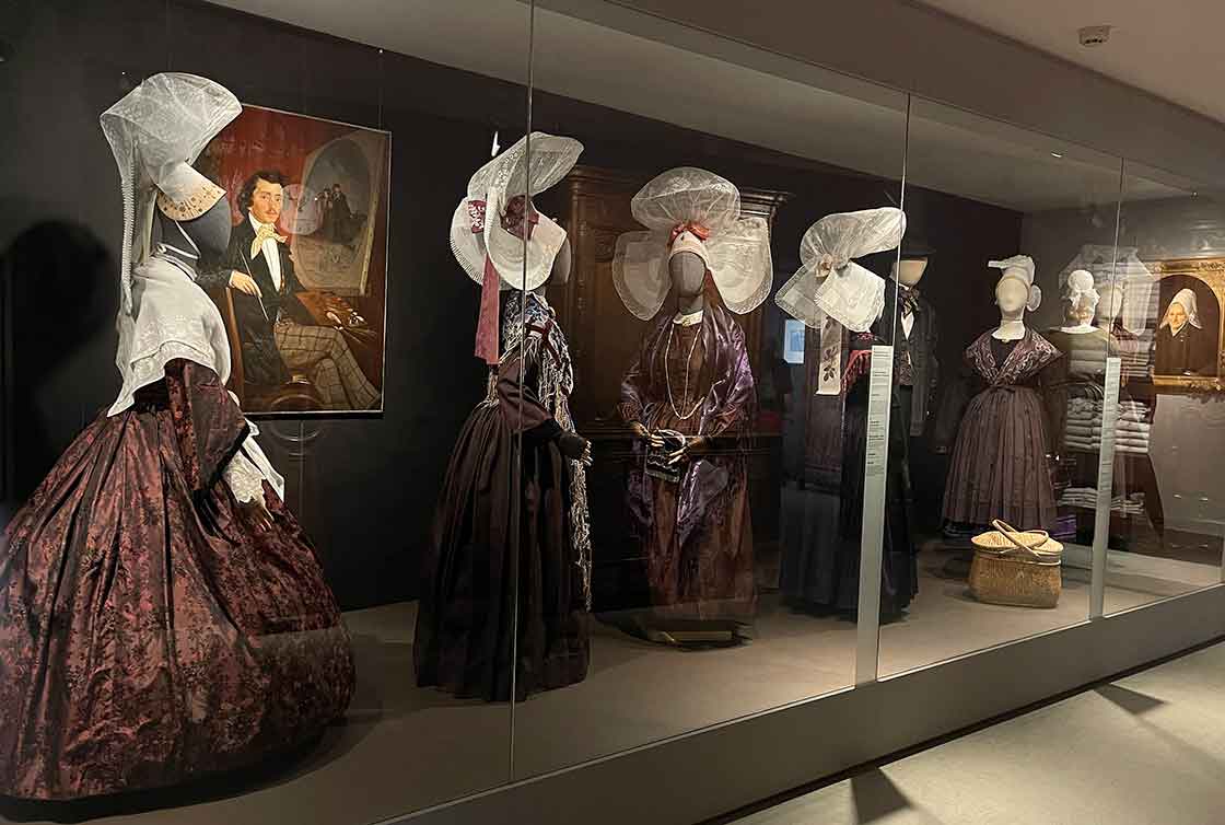 Costumes
